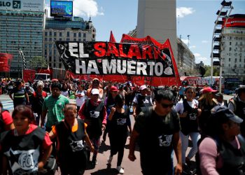 News Report: Human Rights Crisis in Argentina Amid Crackdown on Protests and Erosion of Judicial Independence 2 News Report: Human Rights Crisis in Argentina Amid Crackdown on Protests and Erosion of Judicial Independence