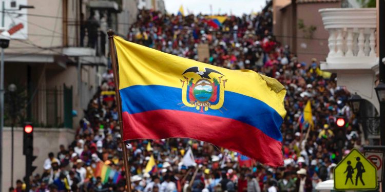News Report: Human Rights Violations against Indigenous Peoples of Ecuador in the Context of Mineral Resource Extraction from Forest Areas 1 News Report: Human Rights Violations against Indigenous Peoples of Ecuador in the Context of Mineral Resource Extraction from Forest Areas