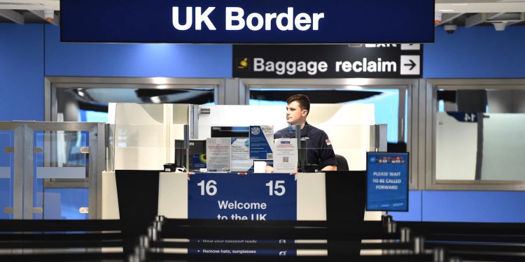 News Report: A Critique of the United Kingdom’s Migration and Asylum Policies from a Human Rights Perspective 1 News Report: A Critique of the United Kingdom’s Migration and Asylum Policies from a Human Rights Perspective