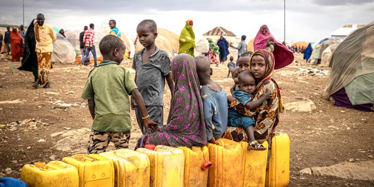 Water, Environment, and Human Dignity: Examining the Global Water Crisis within the Framework of Human Rights 1 Water, Environment, and Human Dignity: Examining the Global Water Crisis within the Framework of Human Rights