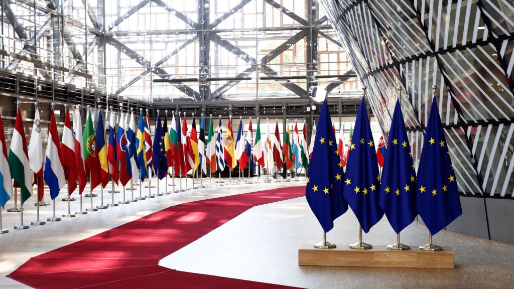 From Normative Europe to Security-Oriented Europe: Border Securitization and the Transformation of the European Union’s Human Rights Philosophy